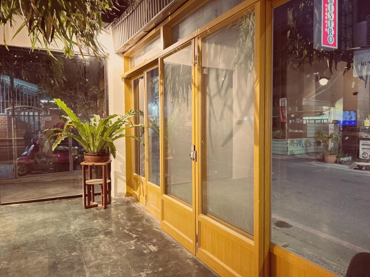Yan Bin Hotel Đài Nam Ngoại thất bức ảnh